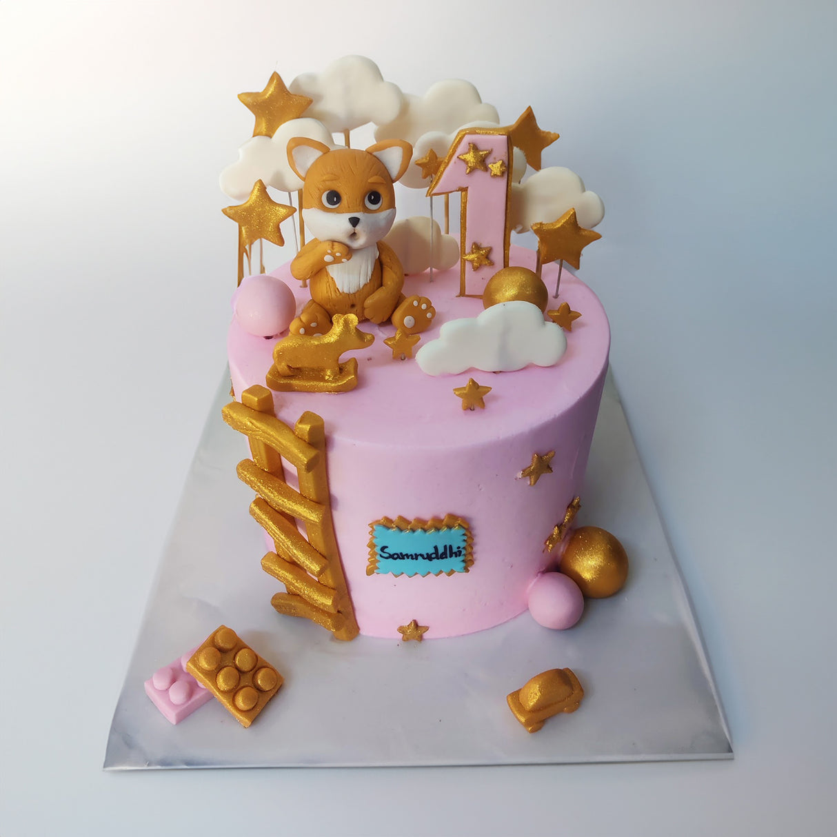 Baby Bear Pink Desire Cake