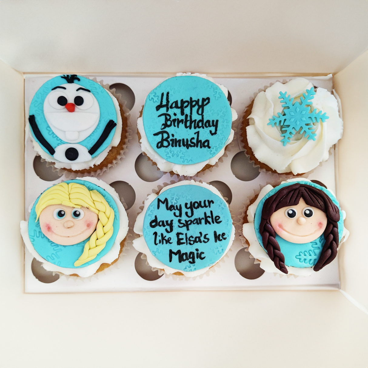 Frozen-Themed Cupcakes