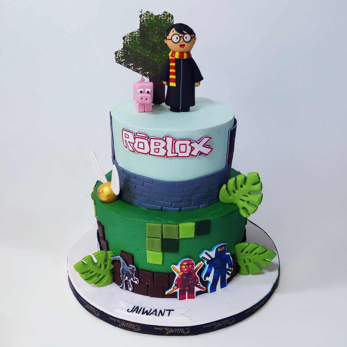 Minecraft Theme Cake