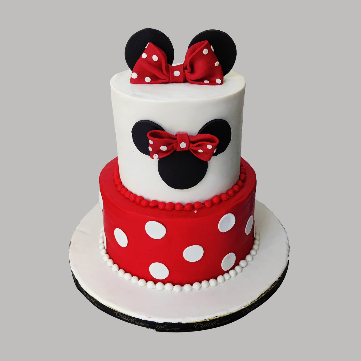 Minnie polka dot cake