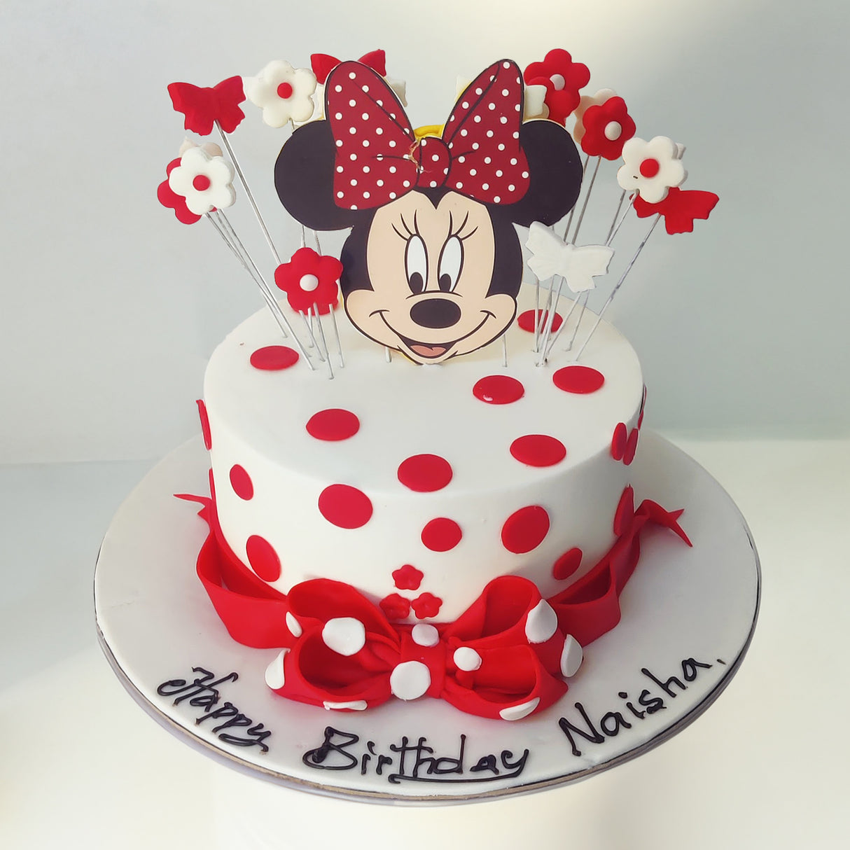 Minnie Theme Cake