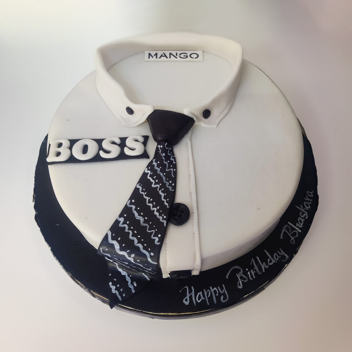 The Boss Cake: Shirt and Tie Perfection