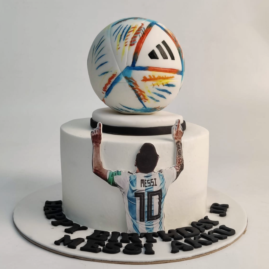 My homely cakes - Happy Birthday Lionel Messi ⚽️⚽️⚽️⚽️ | Facebook