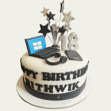 Tech themed Birthday cake #birthdaycake #tech #techcake #cakesofinstagram  #foodphotography #dessert #muffinclub71 | Instagram