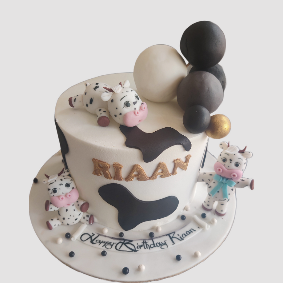 Pin by Brenda on Pasteles divertidos | Cow birthday cake, Cow cakes, Animal  birthday cakes